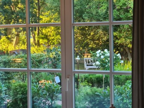 Gartenblick aus dem Schlafzimmer