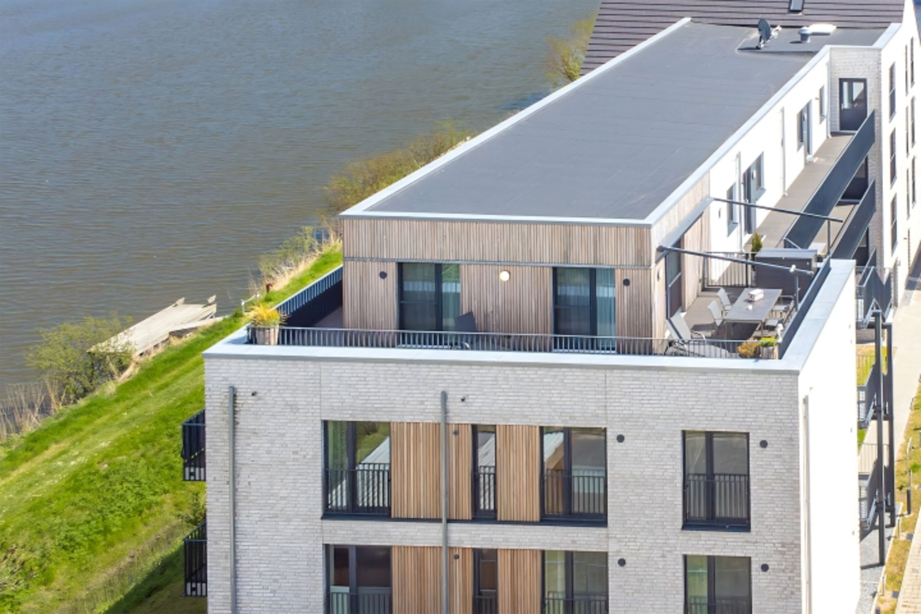 Penthouse SeeZeichen mit traumhaftem Ausblick!