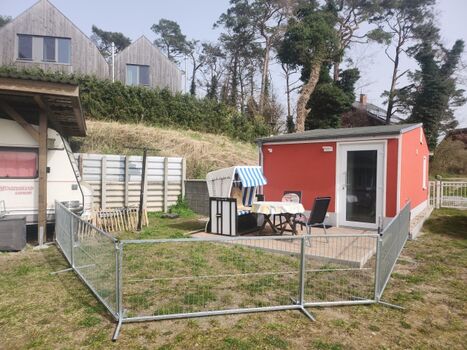 eingezäunter Bereich für das Ferienhaus "Utkiek"