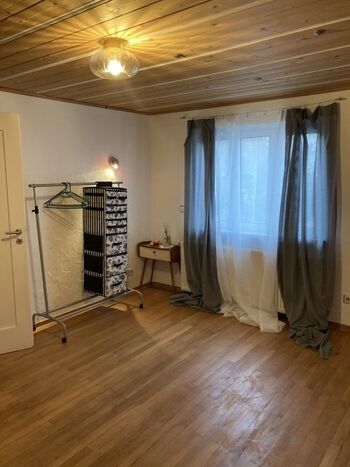 Schlafzimmer OG mit Bett 1,20 x 2,00 m 