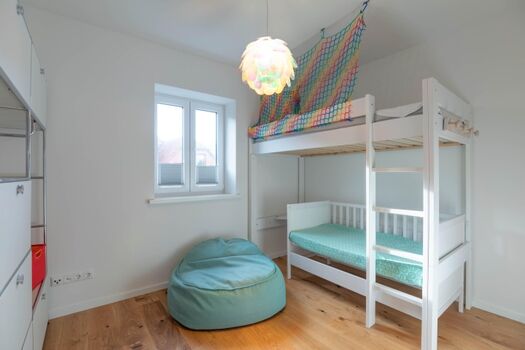 Kleine Krabbe - Kinderzimmer mit Etagenbett 