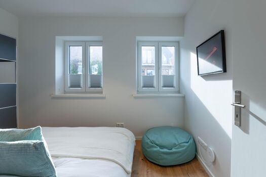 Kleine Krabbe - Schlafzimmer mit kleinem Doppelbett (140x200)