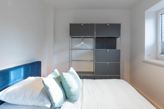 Kleine Krabbe - Schlafzimmer mit kleinem Doppelbett (140x200)