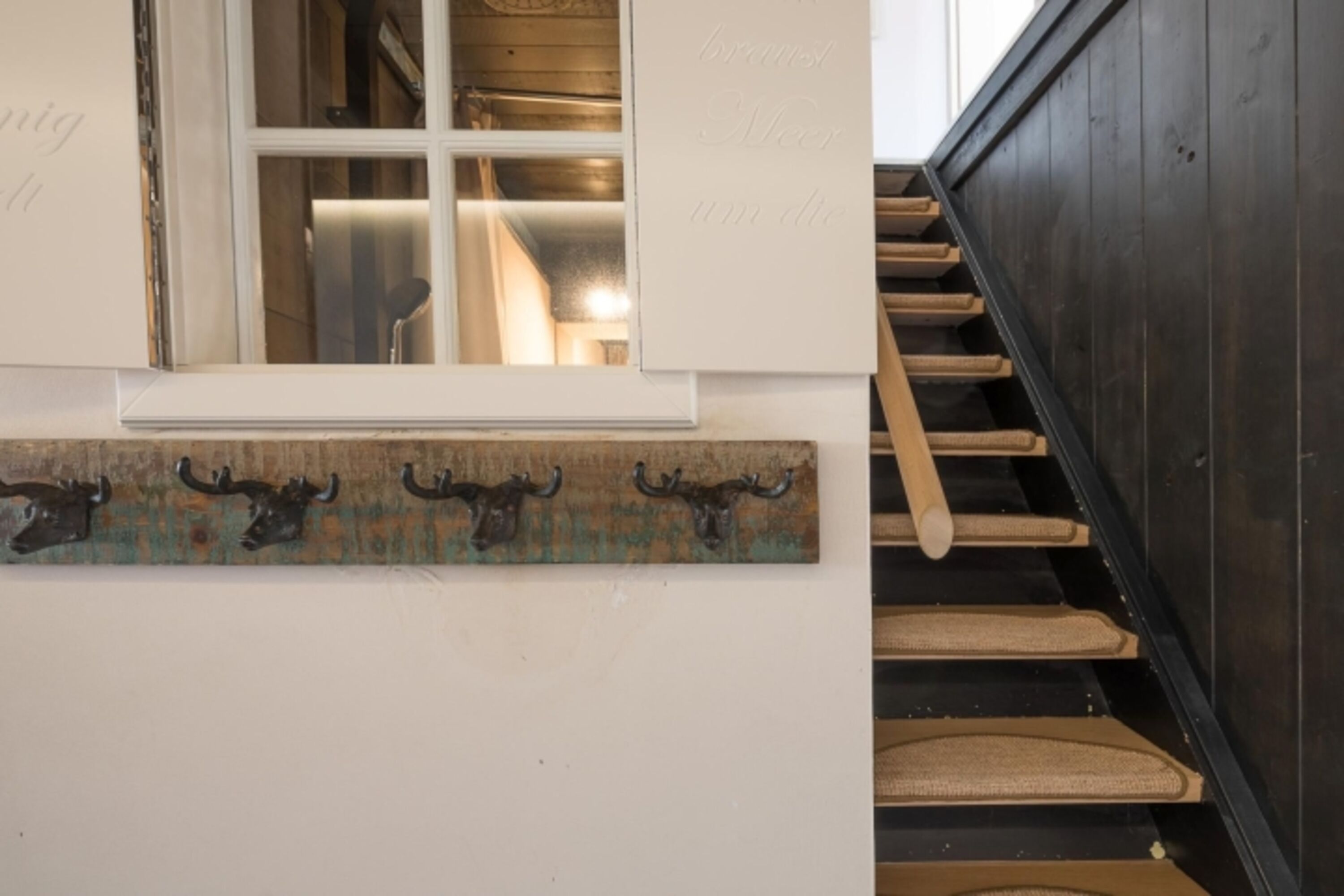 Treppe ins Obergeschoss