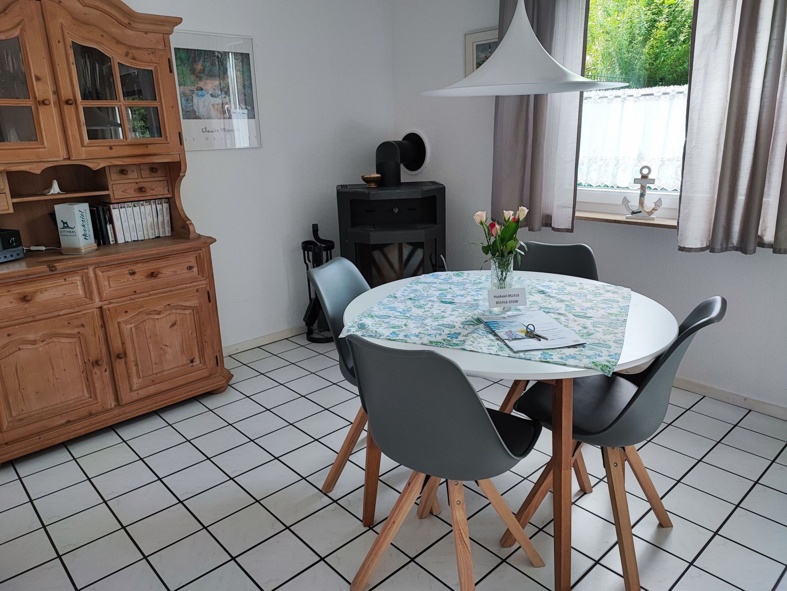 Essecke mit Kamin EG