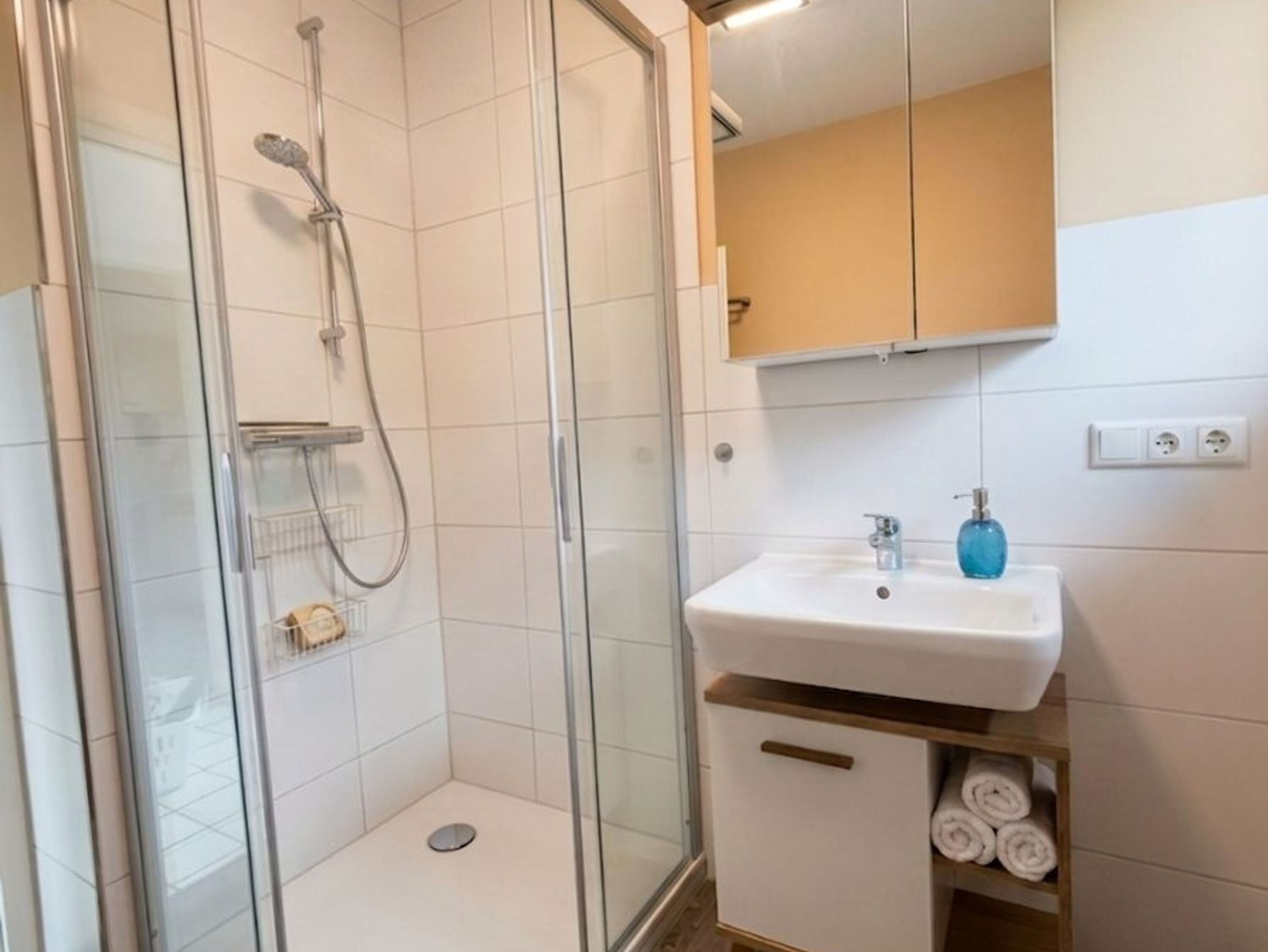 Dusche Bad EG