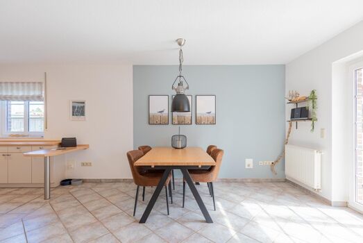 Freundlicher Essbereich 