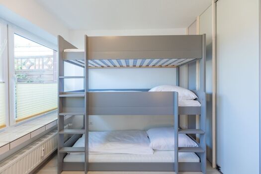 Sandloper - Kinderzimmer mit Etagenbett für 3 Kinder 