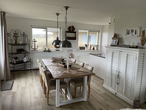 Esszimmer, off. Küche