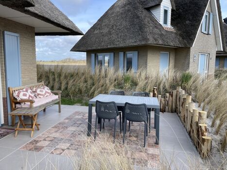 Terrasse vor Flügeltür Küche 