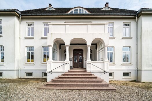 Imposanter Hauseingang