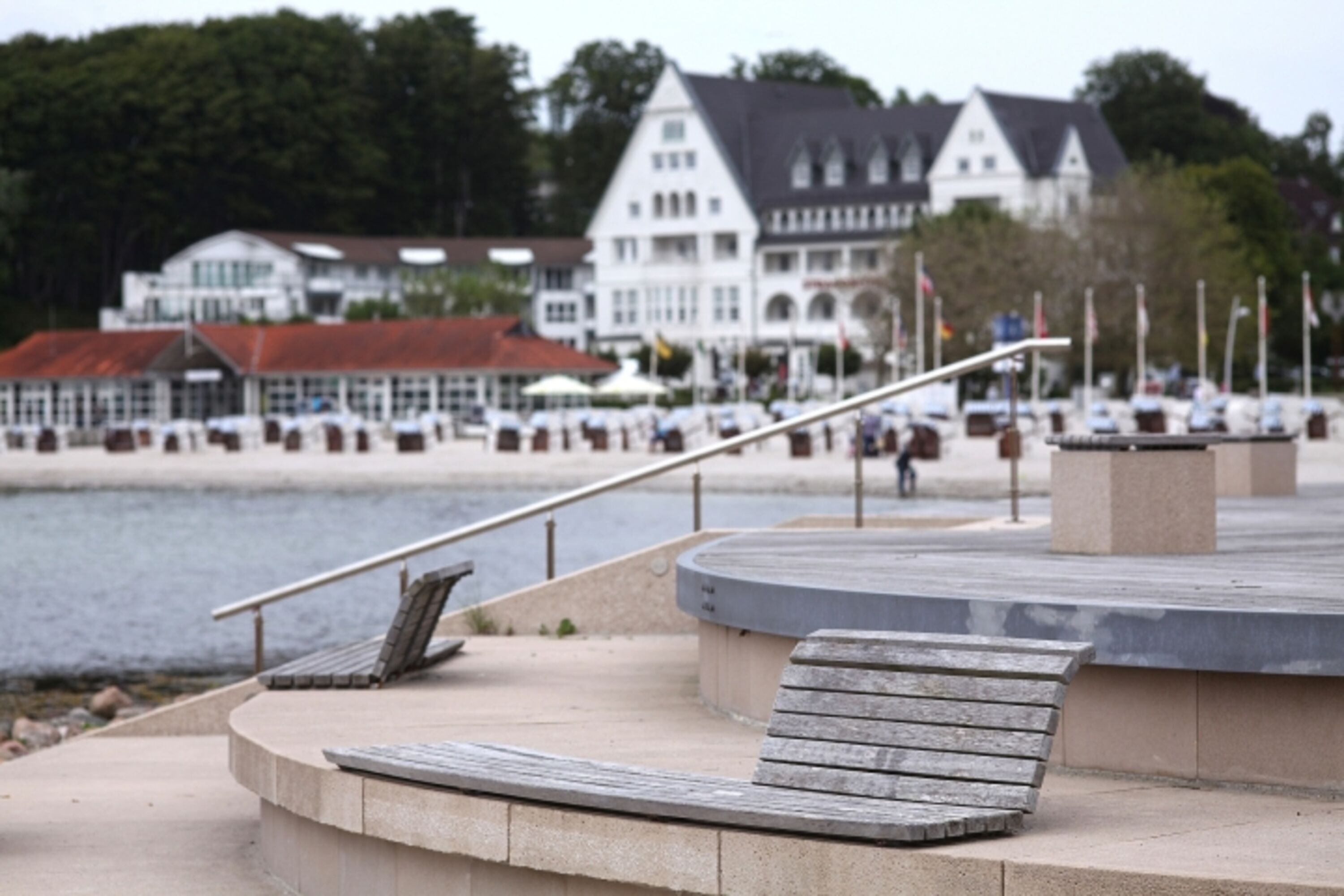Glücksburg mit Strand und Promenade