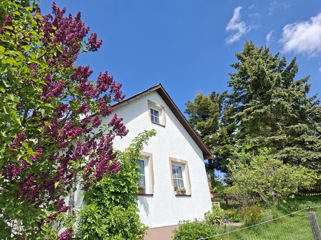 Gemütliches Ferienhaus: weite  Aussicht , komplett  eingez� ...