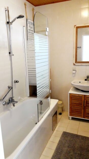 Blick ins Badezimmer