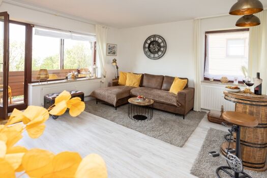 Helles, großes Wohnzimmer