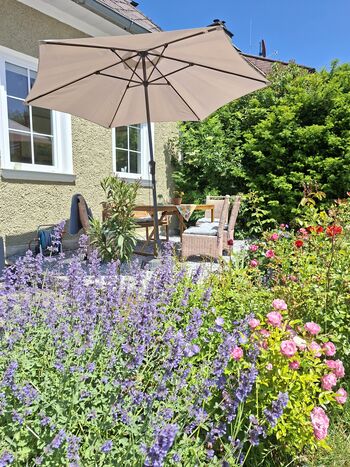 Ferienvilla mit sehr großem, komplett eingezäuntem Garten