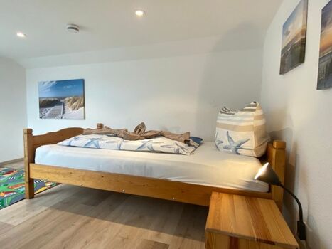 Dachempore - Bett rechts