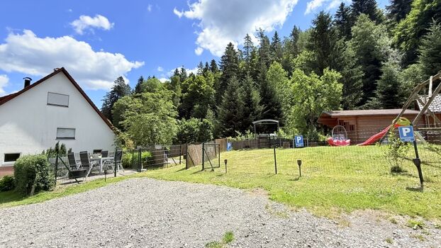 2 Parkplätze am Gästegarten