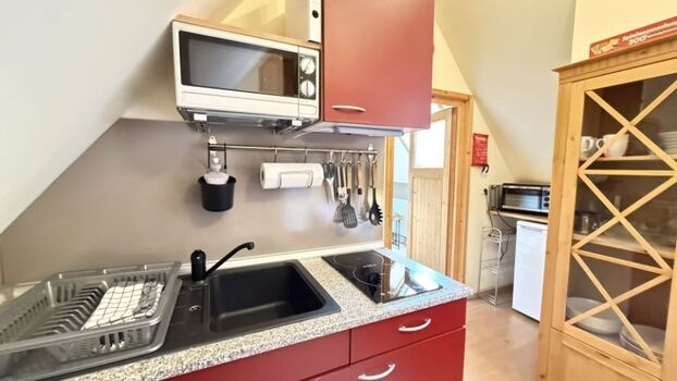 sehr gut ausgestattete  Küche