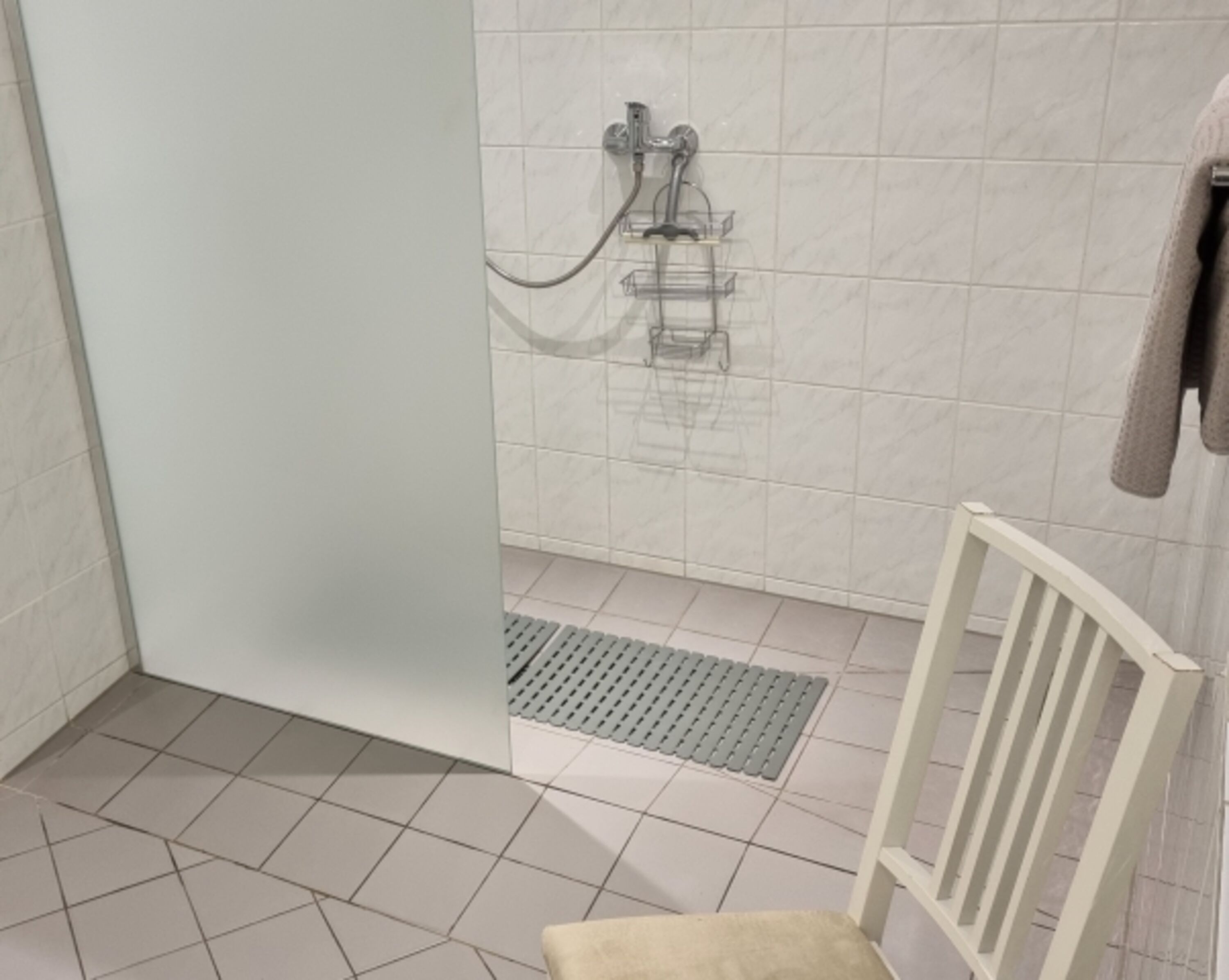 Doppelzimmer/Dusche EG