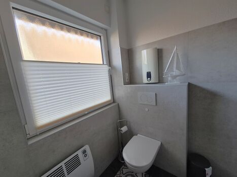 WC im Bad Ferienhaus Helmsand 3 Friedrichskoog Nordsee