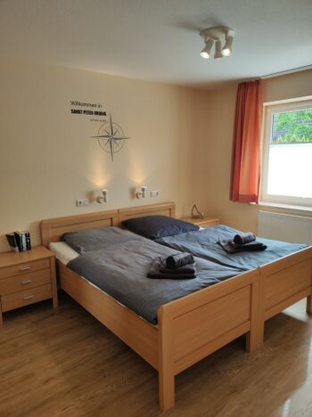 Schlafzimmer1