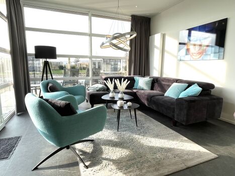 Wohnbereich mit gemütlicher Eckcouch