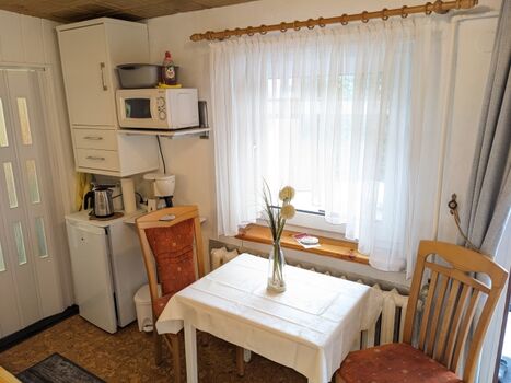 Essbereich mit Küchenecke