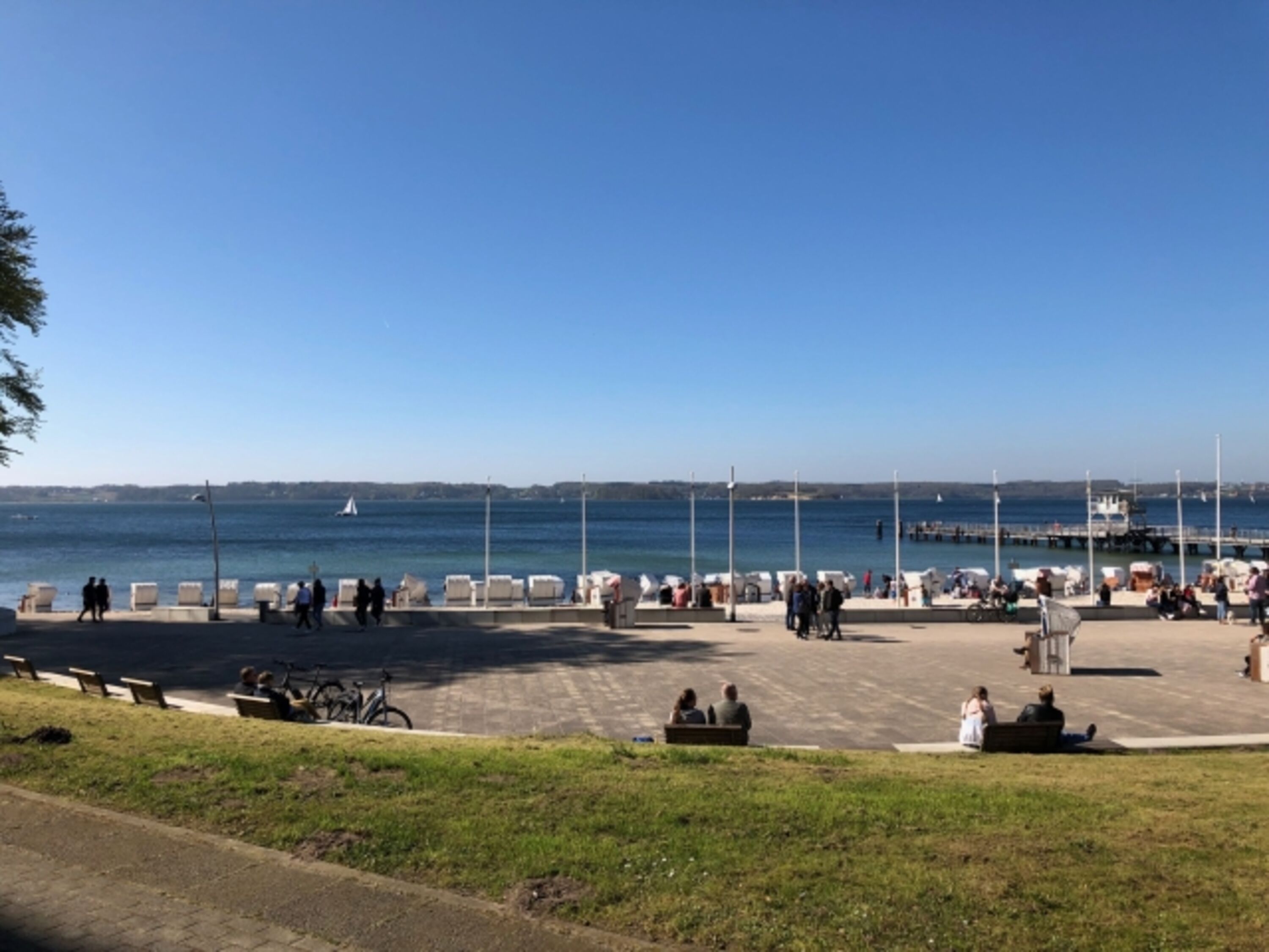 Tolle Promenade mit Cafe`s und Restaurant`s