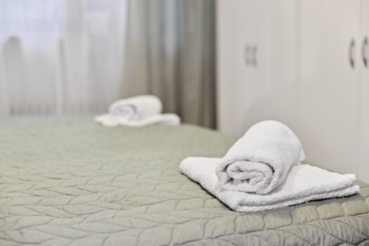 Bettwäsche und Handtücher sind inklusive