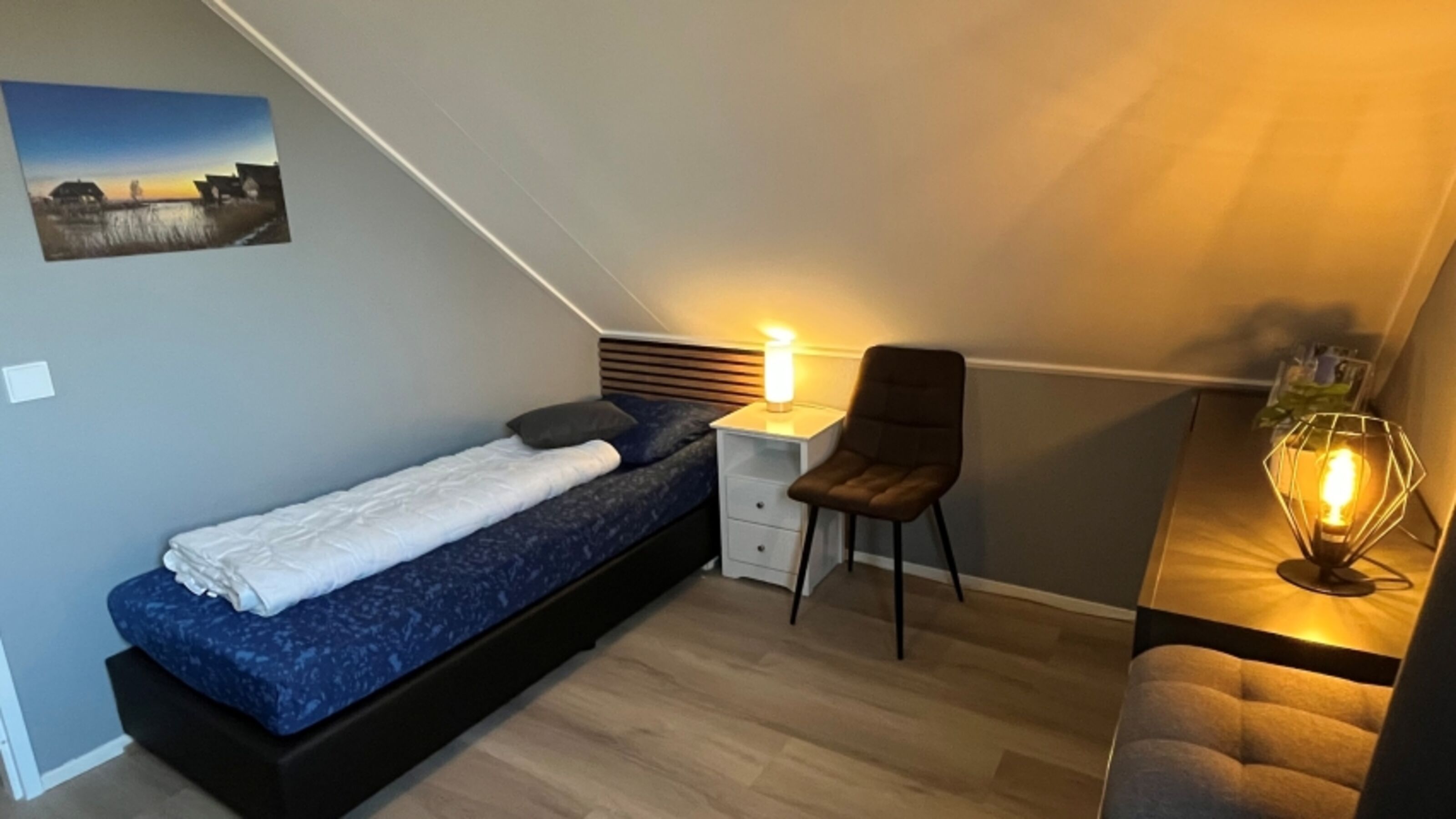 Cottage-Office mit zusätzlichem vollwertigen Bett