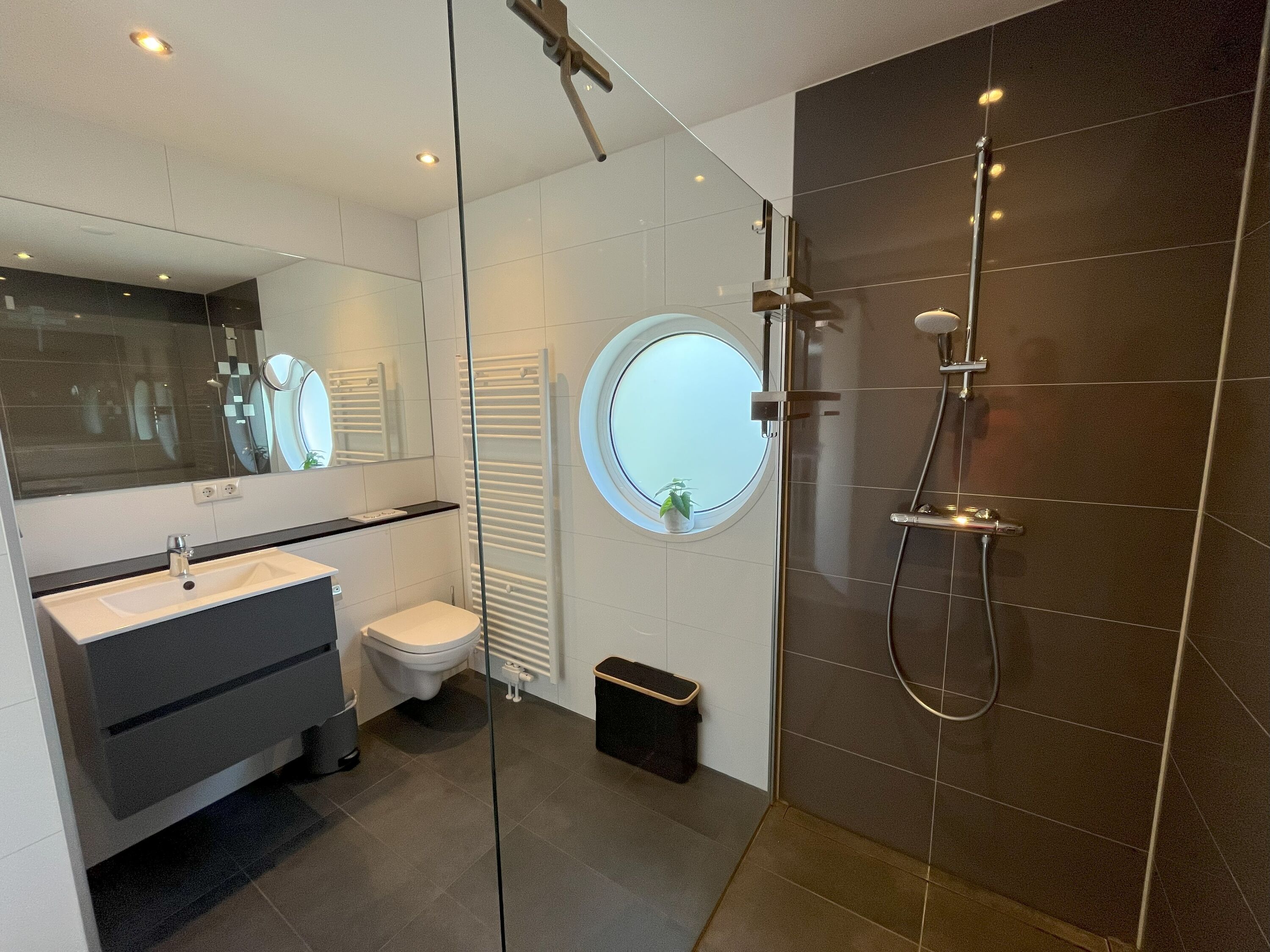 Badezimmer im OG