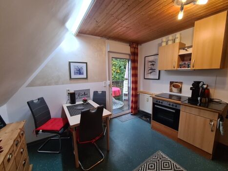 Küche mit Essbereich