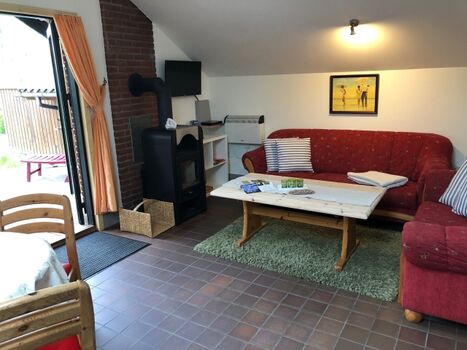 Wohnzimmer mit Kaminofen