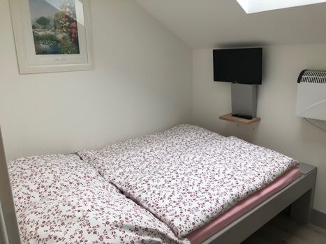 Schlafzimmer 1