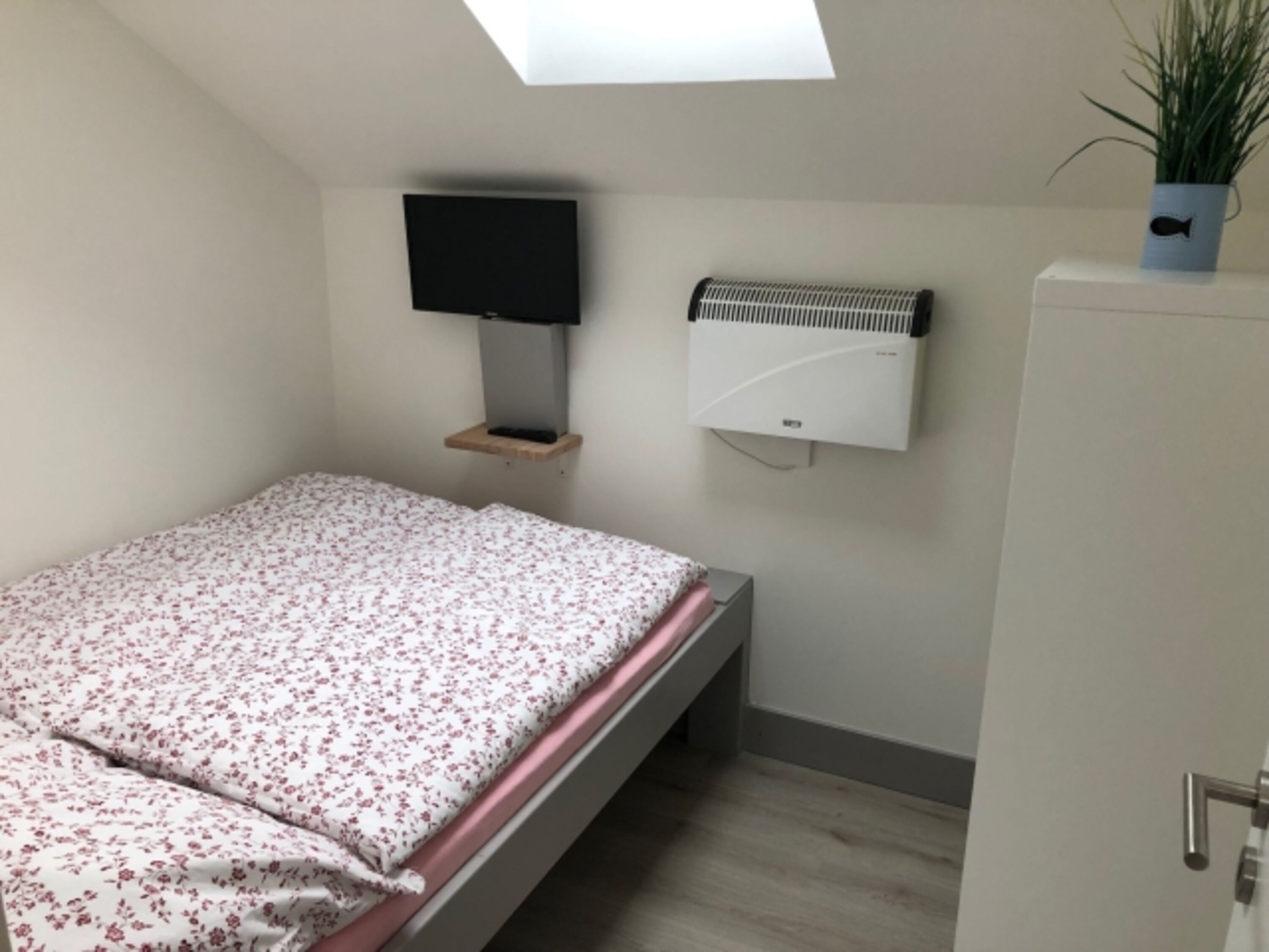 Schlafzimmer 1