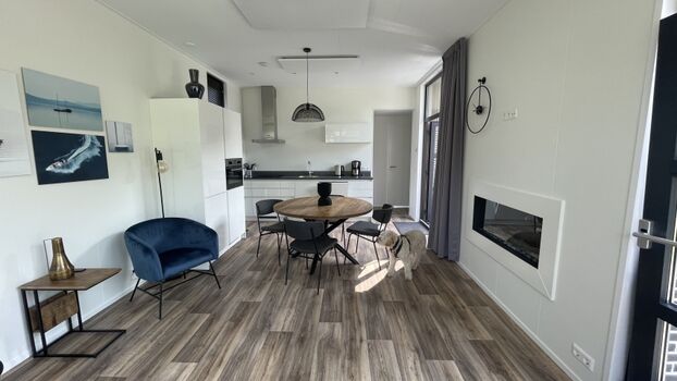 Küchenbereich und Essplatz