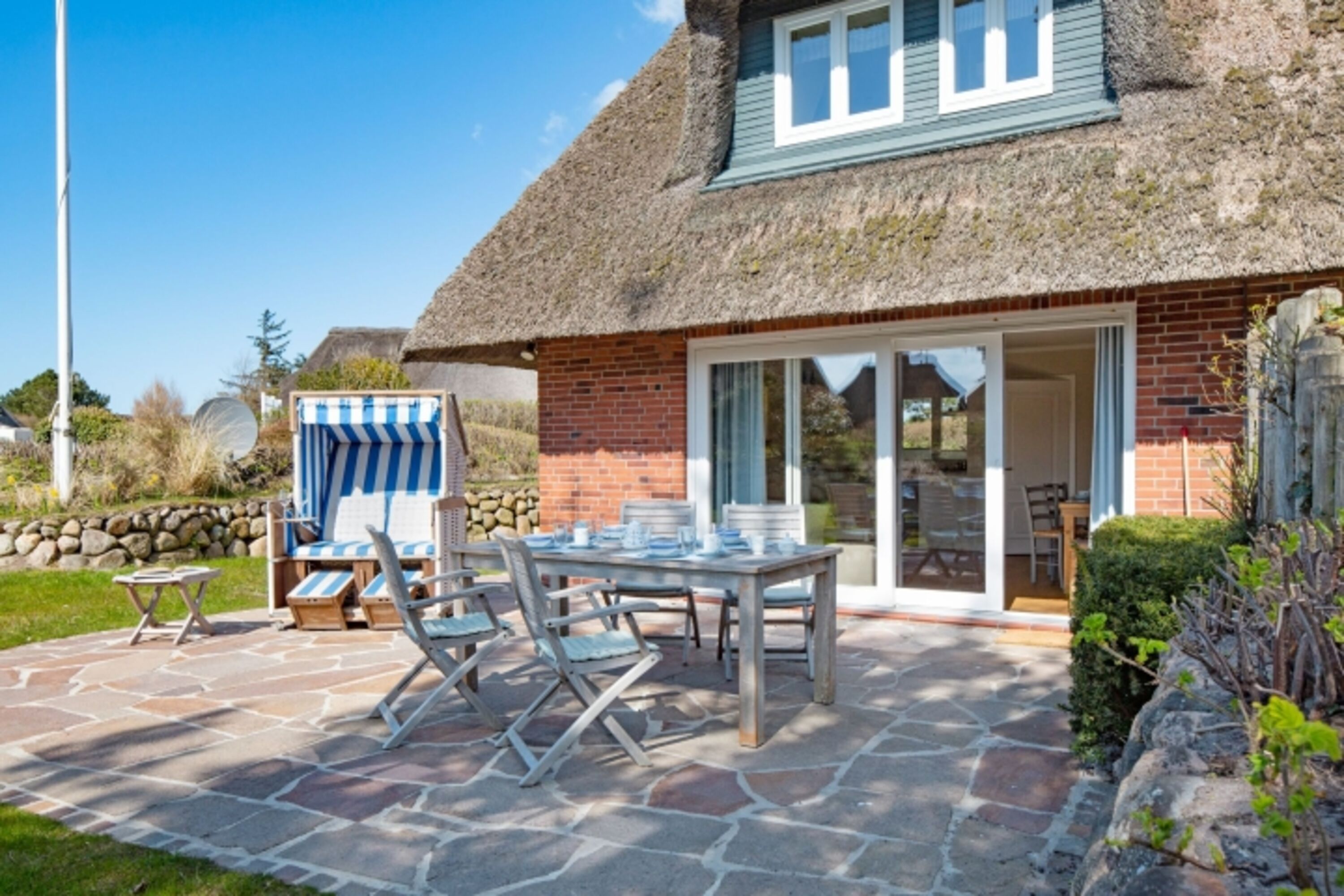 Terrasse und Garten