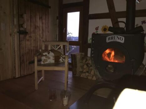 "Bruno" der Holzofen sorgt für Wärme und Gemütlichkeit
