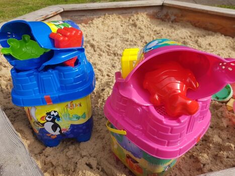Sandkasten für unsere kleinen Gäste