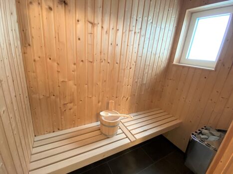 Sauna mit Fenster