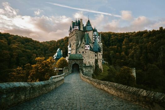 Burg Eltz nur 4 Kilometer von Lasserg