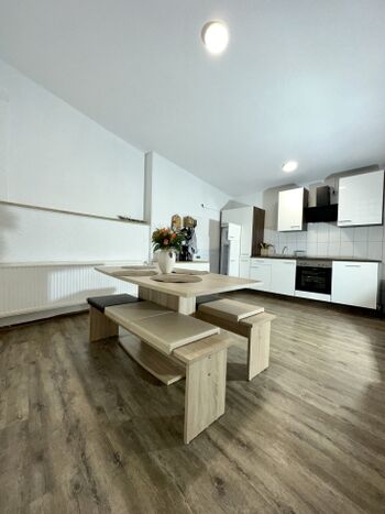 Küche und Essbereich