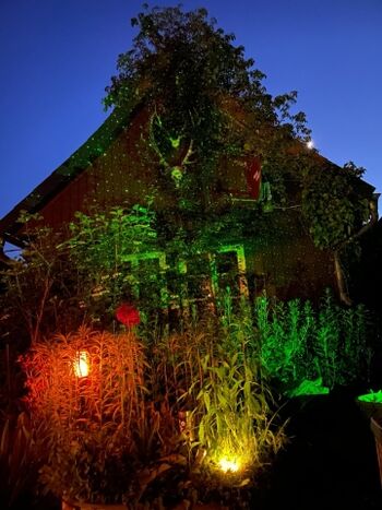 Ihre Terrasse vor dem Haus. Einfach traumhaft....