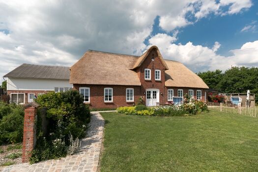 Historisches Landhaus auf dem Ferienhof Schnurrum