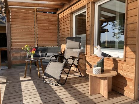 Lärchenholz-Veranda 15 m2, bewegliche Holz-Jalousie