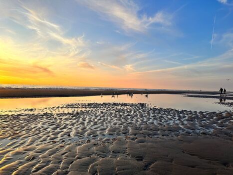 Sonnenuntergang am Strand von Noordwijk