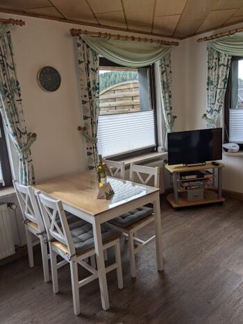 Teil des Wohnzimmers 