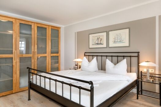 auf der Couch kann bei Bedarf aufgebettet werden