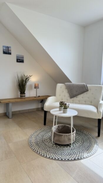 Schlafzimmer 1.OG mit TV Gartenblick